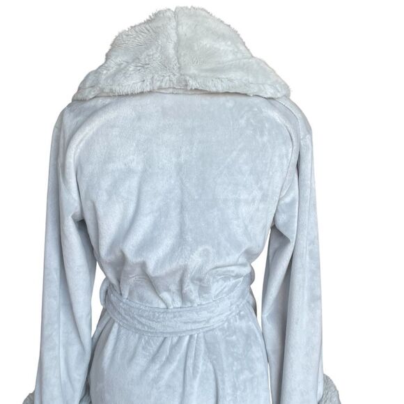 Pottery Barn Faux Fur Trim Robe With Pockets and Sash Belt Gray Size Large - Picture 6 of 13